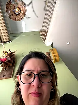 amooraaamoon online show from 10/17/25, 01:35