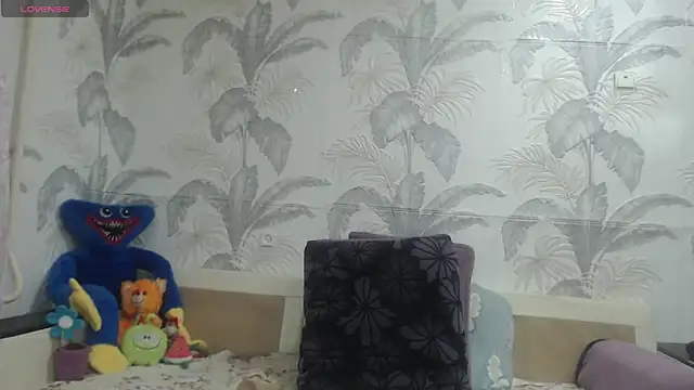 CamDiva113 online show from 04/24/26, 11:07