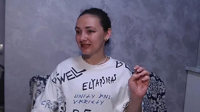 Snapshot of StacyMind chatting on 09/16/25, 05:03 StacyMind online show from 09/16/25, 05:03