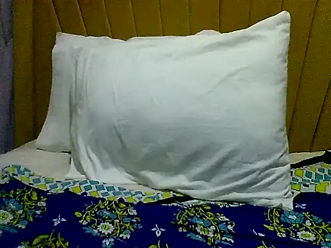 nastygirl- online show from 10/12/25, 09:49