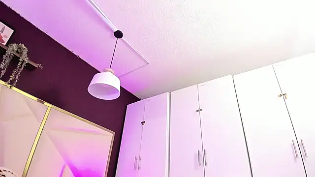 April bowie online show from 01/14/26, 11:25