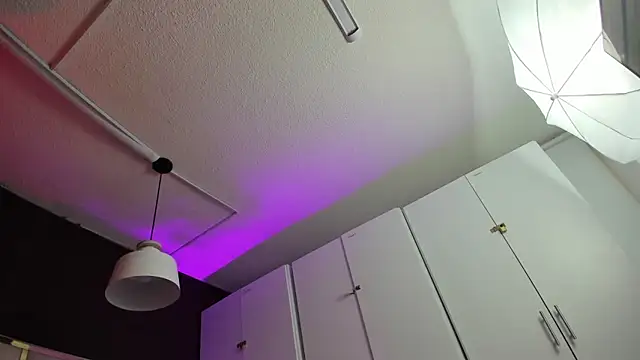 April bowie online show from 02/16/26, 12:04