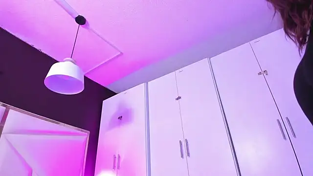 April bowie online show from 11/29/25, 11:21