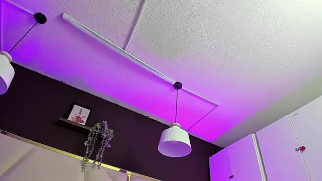 April bowie online show from 02/11/26, 11:21