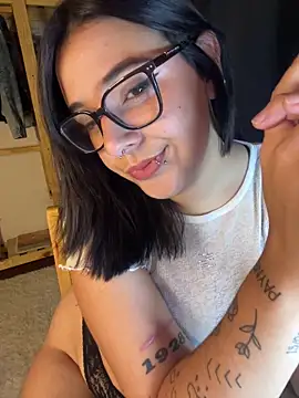 Snapshot of agoosvokk chatting on 03/21/26, 08:02 agoosvokk online show from 03/21/26, 08:02