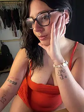 Snapshot of agoosvokk chatting on 03/03/26, 11:01 agoosvokk online show from 03/03/26, 11:01