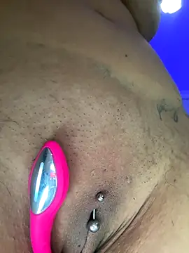 AbbyFtLuna online show from 12/01/25, 10:32