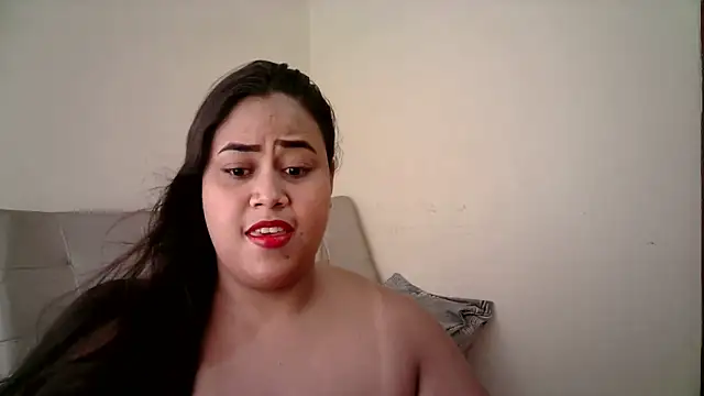 Snapshot of abril_sexy04 chatting on 06/02/26, 02:06 abril sexy04 online show from 06/02/26, 02:06