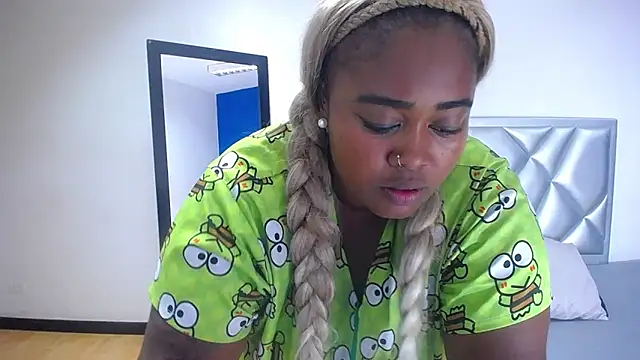 exotic karmella online show from 11/07/25, 08:35