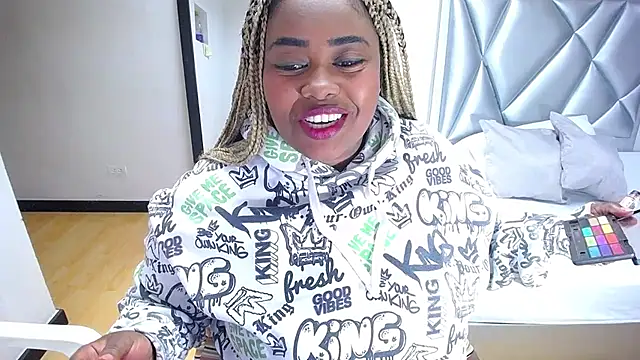 Snapshot of exotic_karmella chatting on 03/20/25, 02:51 exotic karmella online show from 03/20/25, 02:51