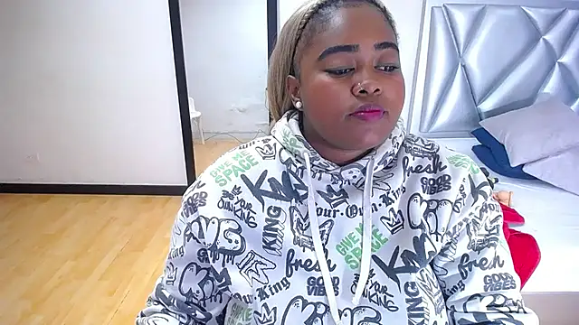 exotic karmella online show from 11/13/25, 08:35