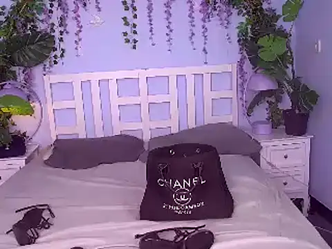 FerrariRedxBabestation online show from 03/19/25, 03:41