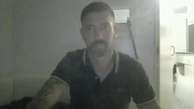 Snapshot of vinzz49 chatting on 09/22/25, 10:38 vinzz49 online show from 09/22/25, 10:38