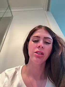 aus queen online show from 02/06/26, 10:06