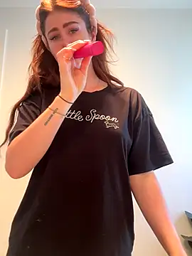 aus queen online show from 11/28/25, 12:11