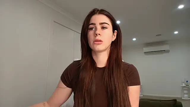 aus queen online show from 10/28/25, 12:11