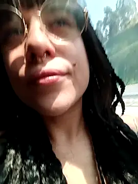 Hellen dumont online show from 12/19/25, 04:42