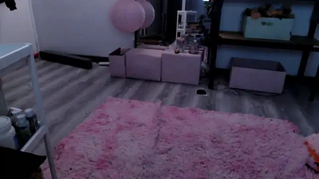 Hellen dumont online show from 03/28/26, 02:12