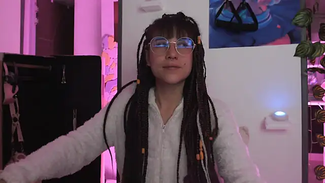 Hellen dumont online show from 06/06/26, 01:33