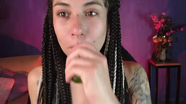 Snapshot of Hellen_dumont chatting on 02/23/25, 06:17 Hellen dumont online show from 02/23/25, 06:17