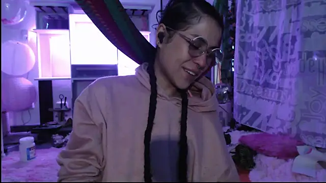 Hellen dumont online show from 03/21/26, 01:40