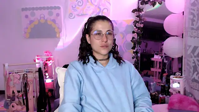 Hellen dumont online show from 04/21/26, 02:14