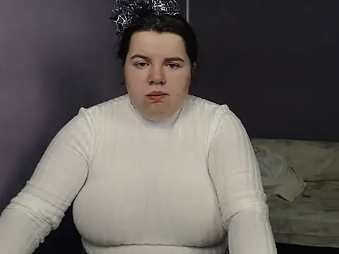 so shy online show from 10/24/25, 06:34