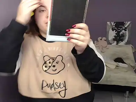 so shy online show from 10/29/25, 07:40