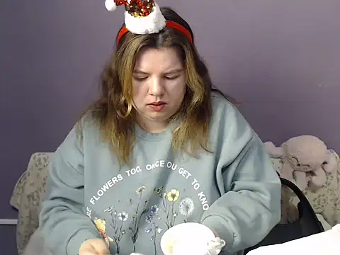 so shy online show from 12/22/25, 07:30