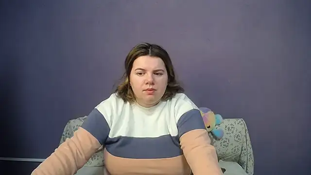 so shy online show from 04/01/26, 06:15