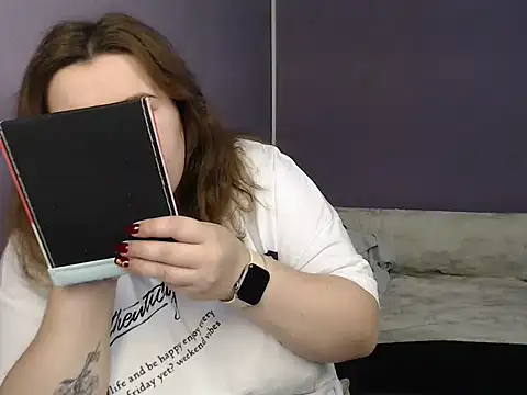 so shy online show from 09/27/25, 06:19