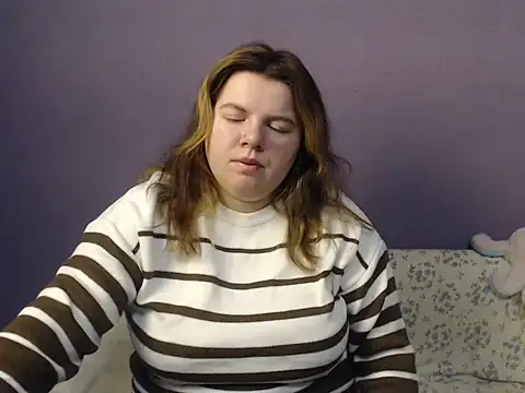 so shy online show from 11/23/25, 07:18