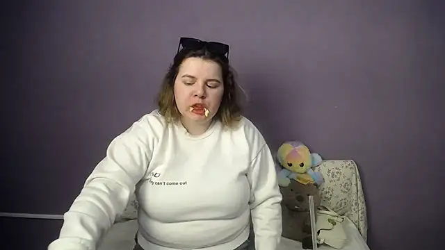 so shy online show from 03/23/26, 06:24