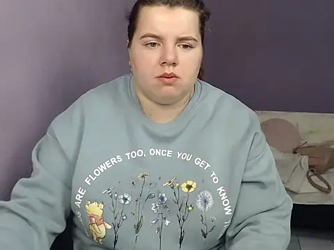 so shy online show from 09/28/25, 06:53