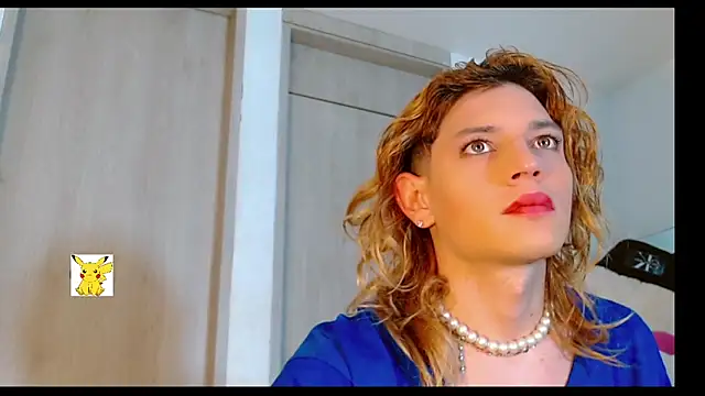 Snapshot of honey_skin chatting on 03/10/25, 09:01 honey skin online show from 03/10/25, 09:01