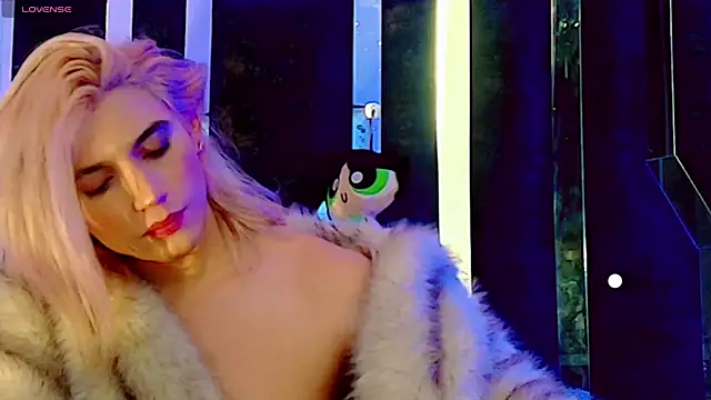 honey skin online show from 03/17/26, 05:21