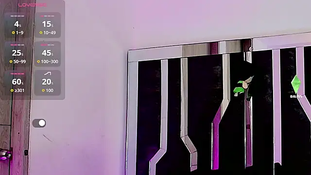 Snapshot of honey_skin chatting on 09/10/25, 07:51 honey skin online show from 09/10/25, 07:51