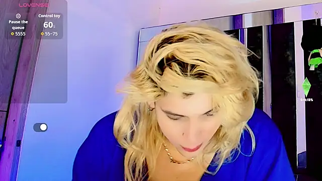 Snapshot of honey_skin chatting on 09/29/25, 10:37 honey skin online show from 09/29/25, 10:37