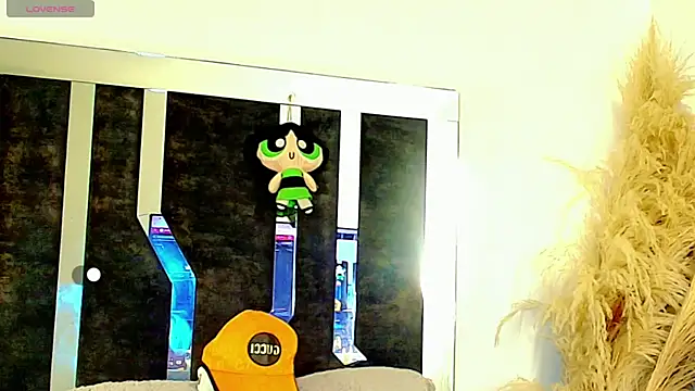 honey skin online show from 04/12/26, 02:48