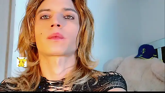 Snapshot of honey_skin chatting on 03/03/25, 12:28 honey skin online show from 03/03/25, 12:28