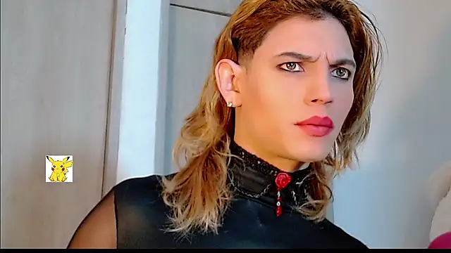 Snapshot of honey_skin chatting on 02/26/25, 05:35 honey skin online show from 02/26/25, 05:35