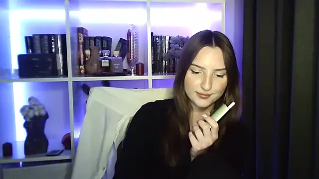 X Alisa online show from 02/19/26, 08:28