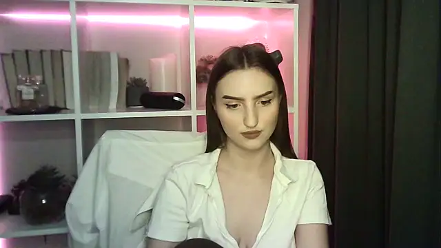 Snapshot of X_Alisa chatting on 11/25/25, 07:47 X Alisa online show from 11/25/25, 07:47