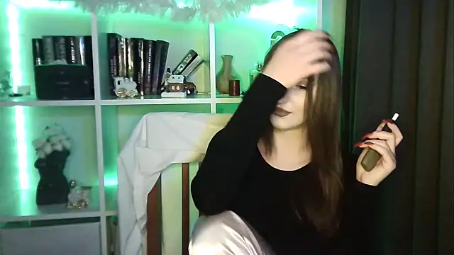 X Alisa online show from 01/12/26, 07:42