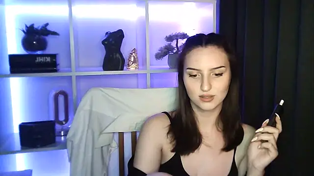 Snapshot of X_Alisa chatting on 05/19/26, 06:37 X Alisa online show from 05/19/26, 06:37