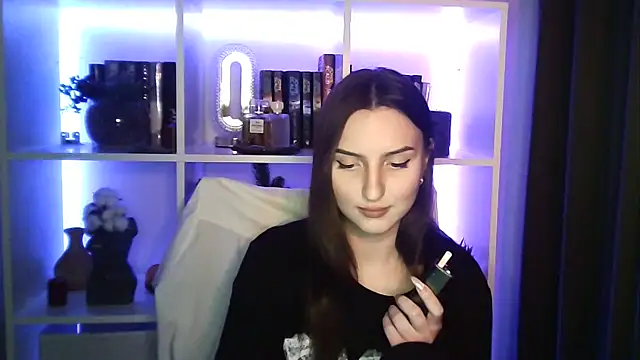 X Alisa online show from 04/14/26, 06:46