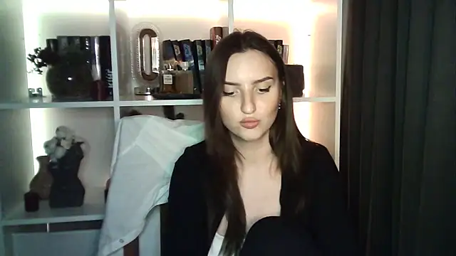 X Alisa online show from 04/03/26, 06:36