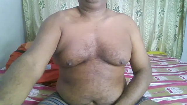 Snapshot of Beargryzzly chatting on 01/11/25, 11:46 Beargryzzly online show from 01/11/25, 11:46