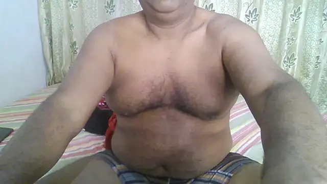 Snapshot of Beargryzzly chatting on 01/22/25, 12:06 Beargryzzly online show from 01/22/25, 12:06