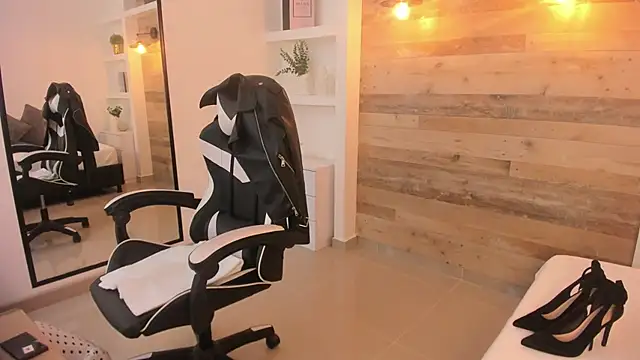 candy summer28 online show from 03/24/26, 07:14